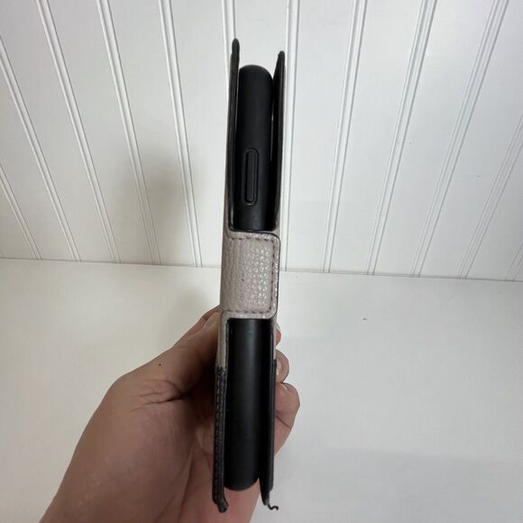 Kate Spade iPhone XR leather magnetic wrap protective phone case excellent Cond. - Picture 4 of 7